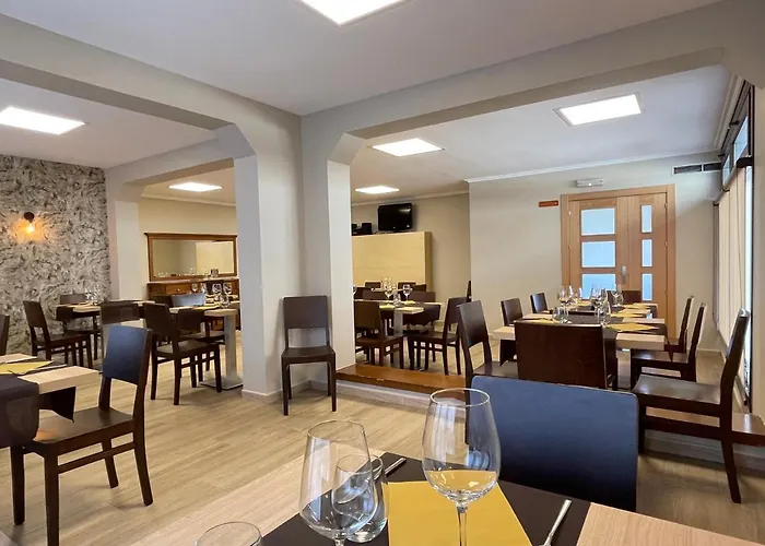 Hostal Restaurante Torreblanca Duruelo de la Sierra photo