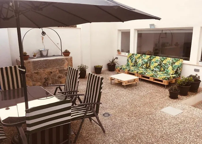 Acogedora Casa Con Patio En El Tiemblo Apartment photo