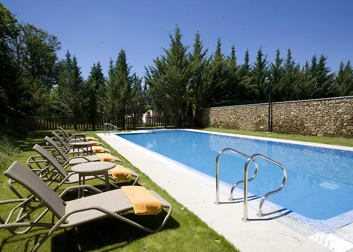 Parador De Puebla De Sanabria photo