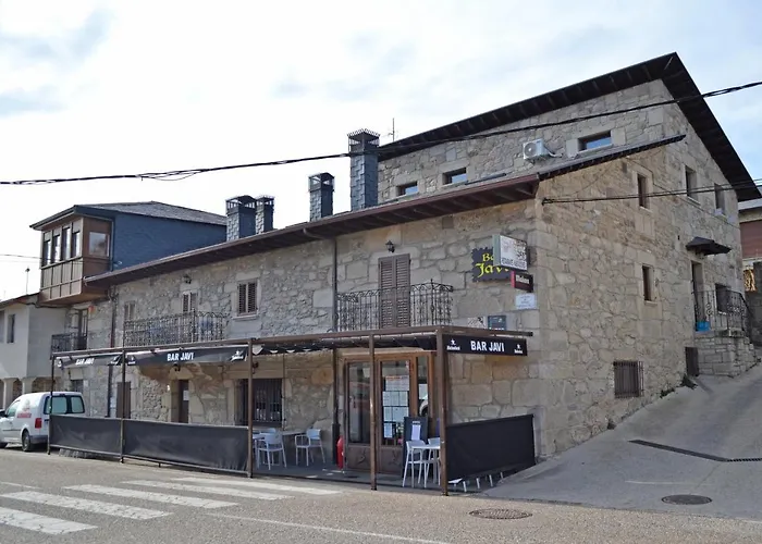 Hotel Rural Val Dos Pigarros Lubian photo
