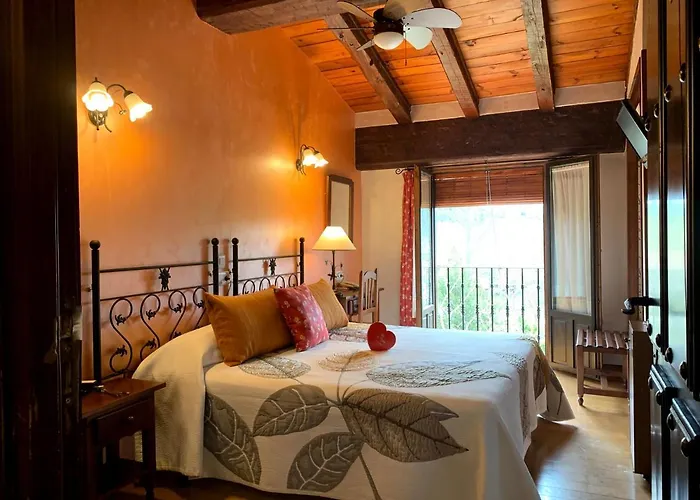 Hotel Dona Sancha Covarrubias photo