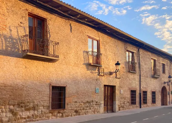 Hostal El Palacio Valencia de Don Juan photo