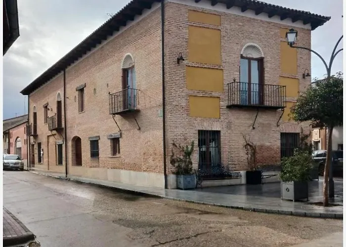 Hotel Restaurante Dona Elvira Nava del Rey photo