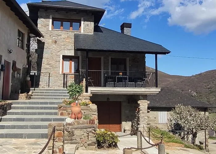 Casa Rural Pajarica En Sanabria San Ciprian  photo