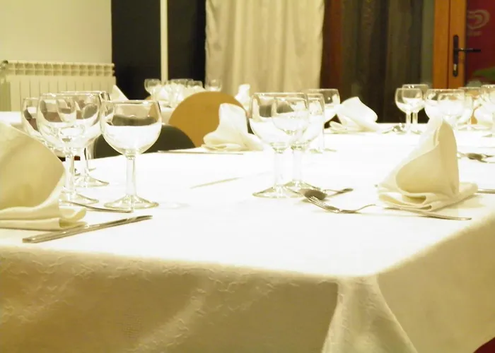 Hostal Catalina De Austria Torquemada photo