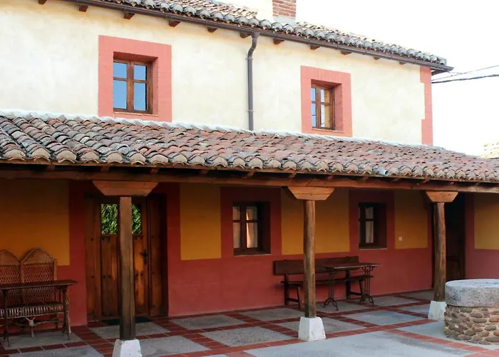 Casa Del Recaudador Villa Quintanilla de Onsona photo