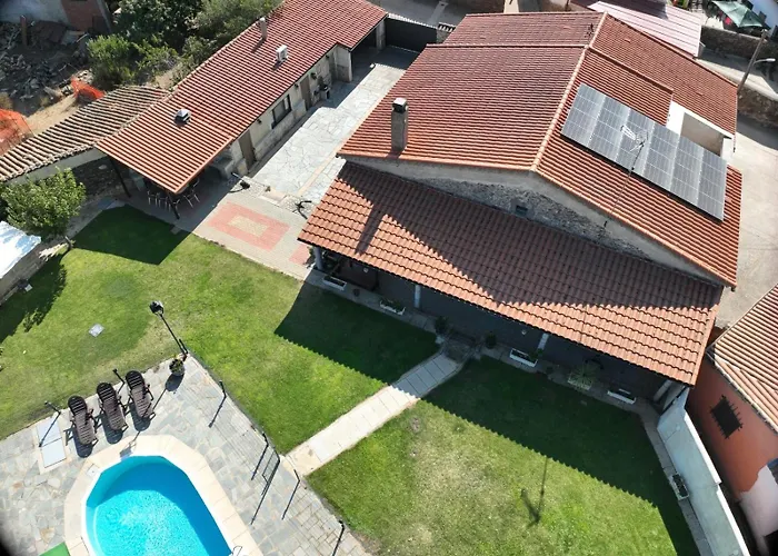 El Almendro Del Cura Villa Villarmayor  photo