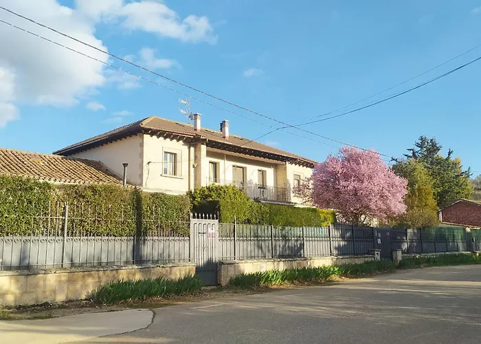 Apartamentos Turisticos Wambalore Pampliega photo