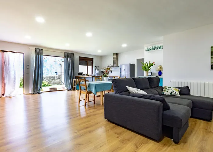 fotos do Holiday Home La Isla By Interhome Fresnedillas