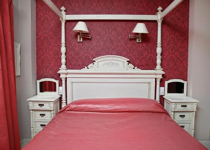 Señorío de Los Bazán Palacios De La Valduerna foto