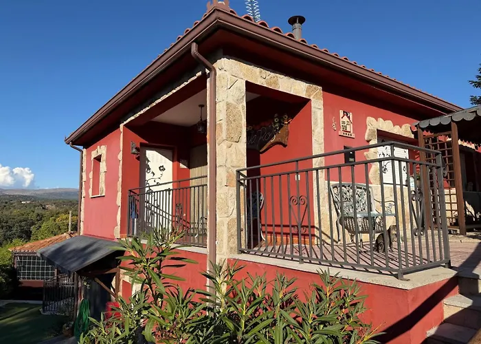 La Casita Roja-Familia, Piscina, Jacuzzi, Barbacoa, Mascotas Villa Burgohondo photo