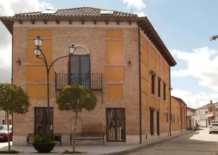 Dona Elvira Nava Hotel Nava del Rey photo