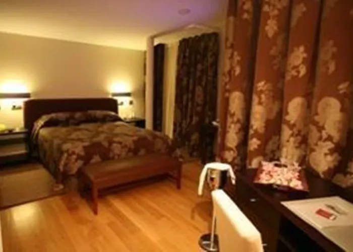 Hotel Don Pablo Valle De Mena photo