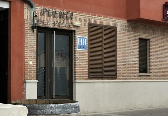 Hostal Puerta del Valle La Cistérniga foto